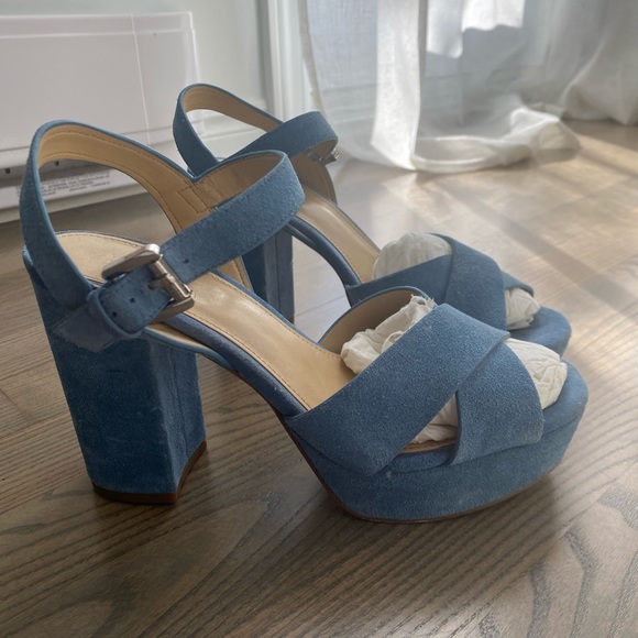 Michael Michael Kors wedge sandals - Picture 3 of 9